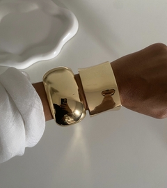 Bracelete Quadrado Dourado - comprar online