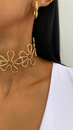 Chocker Flowers aro na internet