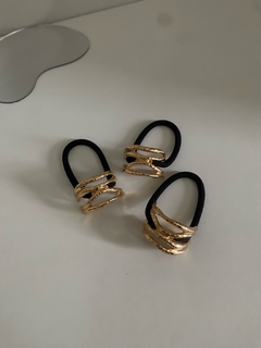 Pompom de Metal Dourado Estruturado - comprar online