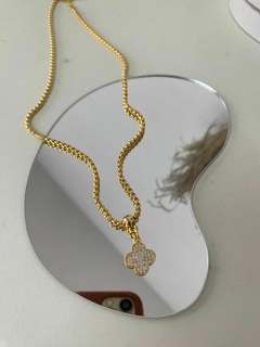 Colar Trevo Van Cleef Cravejado