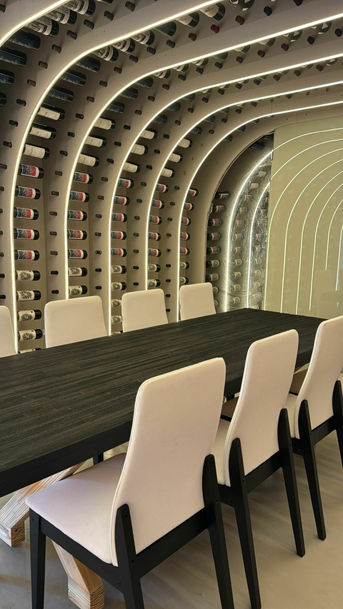 Juego de Living: Mesa Victor 260x97x80 + 8 Sillas Litoral