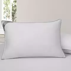 TRAVESSEIRO 50 X 70 PREMIUM TOQUE DE PETALAS