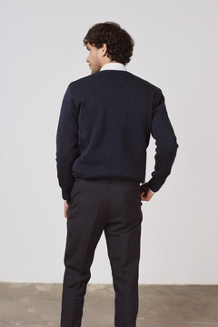 SWEATER ESCOTE V AZUL HOMBRE - prueba