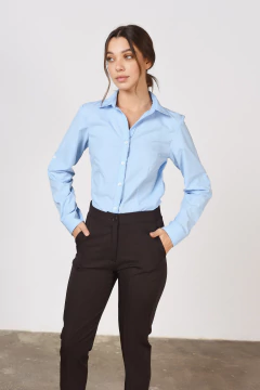 1 CAMISA CELESTE M/L + 1 PANTALÓN NEGRO + 1 BLAZER NEGRO - prueba