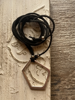 Collar gamuza Bera