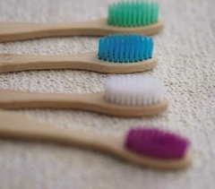 CEPILLO DE DIENTES