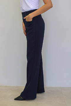 REF. 11746 - CALÇA TWO WAY COM 03 BOTÕES E BOLSO FRENTE na internet