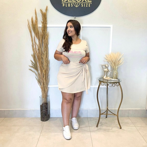 T shirt em aplicacão believe