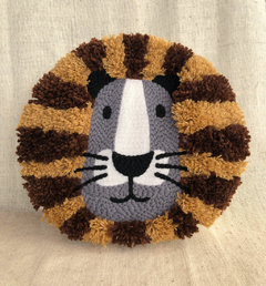 PUNCH NEEDLE LION PATTERN | DIAMETER 90 CM on internet