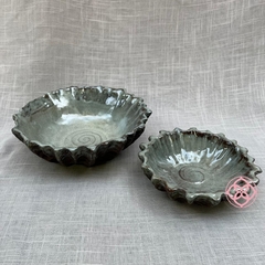 Conjunto Saladeira com Molheira na internet