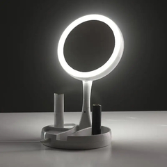 Espelho de mesa com Led - com dupla face, 1x e 10X (zoom) - USB ou pilhas A4 na internet