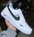 TÊNIS NIKE AIR FORCE F1 LV8 BRANCO/PRETO na internet