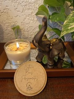 VELA AROMATICA - AMORA E CANELA - comprar online