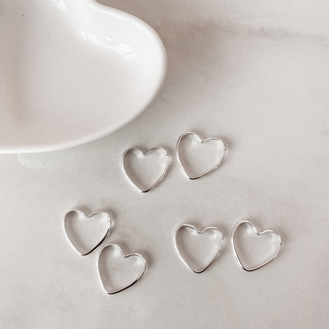 Argola coração 23mm meia cana - S33