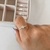 Anel solitário detalhe mini zircônias S33