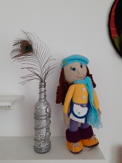 Boneca : Ayla e sua boina azul - Amigurumi na internet