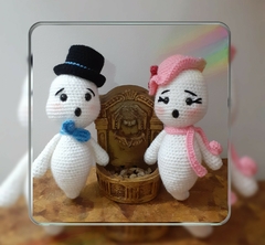 Casal de Fantasminhas Brincalhões - Amigurumi
