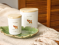 Vela Cereja e Avelã 50g - Carol Bastos Velas