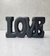 Escultura em cerâmica - LOVE na internet