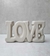 Escultura em cerâmica - LOVE