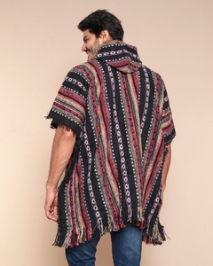 PONCHO QUADRADO PERUANO - ENCANTO DOS MANACÁS ARTIGOS ESOTÉRICOS