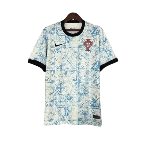 Camisa Portugal I 24/25 - Torcedor Nike Masculina - Branca com detalhes em azul e preto