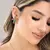 Brinco Flor Esmeralda Folhado a Ouro - comprar online