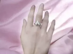 ANILLO ACERO BLANCO CON CORAZON ALARGADO