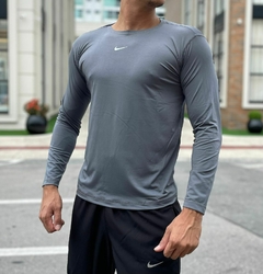 Camiseta Dry Fit Manga Longa - Cloud Outlet