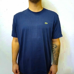 Camiseta Lacoste Básica - Azul Marinho - comprar online