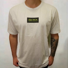 Camiseta Hugo Boss com Estampa em Alto Relevo - Branca - comprar online