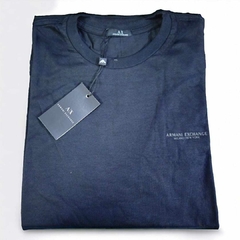 Camiseta Armani Exchange com a Logo Minimalista - Preta - comprar online