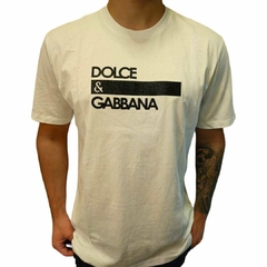 Camiseta Dolce & Gabbana com Estampa Brilhante em Alto Relevo - Branca na internet