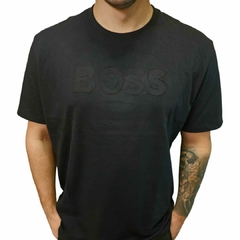 Camiseta Hugo Boss com Estampa Bordada - Preta - comprar online