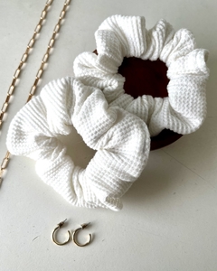 Scrunchie Olaf white - comprar online