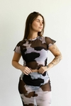 Blusa Manga Curta Mancha Preto/Branco