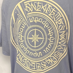 REMERA MOYAN en internet