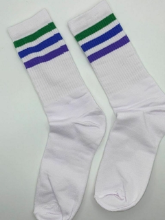 BLANCA LINEAS VERDE,AZUL,VIOLETA