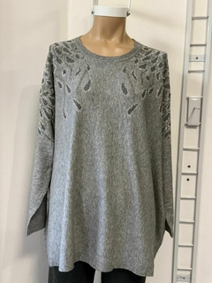 Sweater de bremer importado con strass
