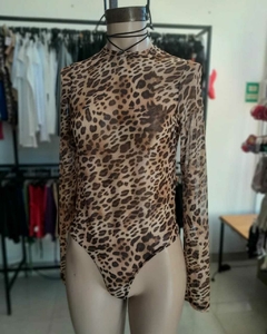 Body de tul elastizado.