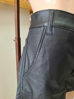 SHORT ENGOMADO - Fuxia Indumentaria