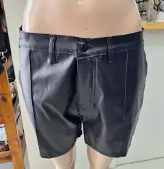 SHORT CURVY ENGOMADO