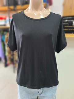 BLUSA DE MODAL AMPLIA