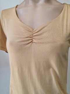 REMERA DE MODAL - comprar online