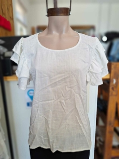 BLUSA DE LINO CON BOLADOS EN MANGA