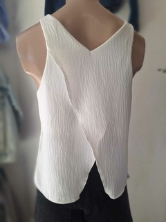 BLUSA DE SEDITA CRUZADA EN ESPALDA - comprar online