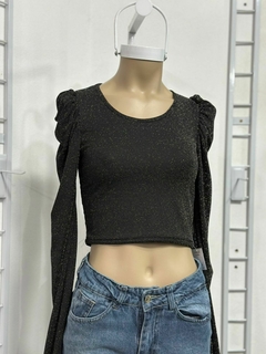 Top de lycra con brillo y mangas princesa