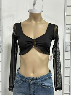 Top con mangas de microtul y hebilla