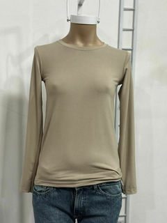 Camiseta mangas largas de modal cuello redondo - comprar online