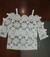 Blusa de renda branca na internet